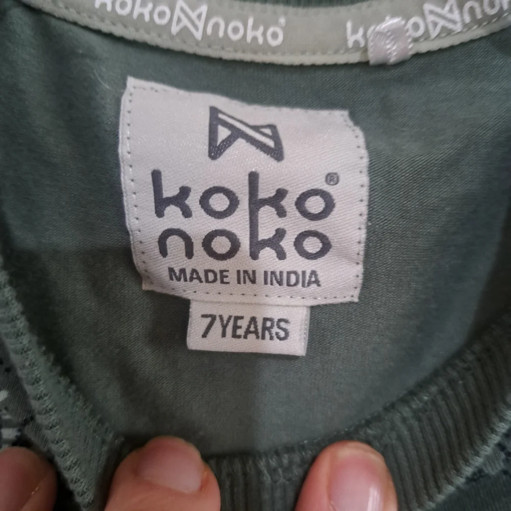 Kokonoko Leaf Pattern Kids T-Shirt Size 7